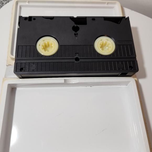 Disney Black Diamond Classics Sleeping Beauty VHS Tape - Picture 10 of 10